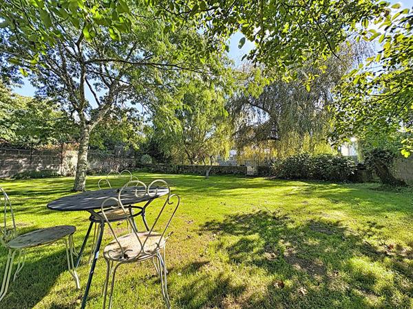 Maison de caractère & Local commercial - accès privatif au Blavet. 5 Chambres, 268m² - Inzinzac-Lochrist