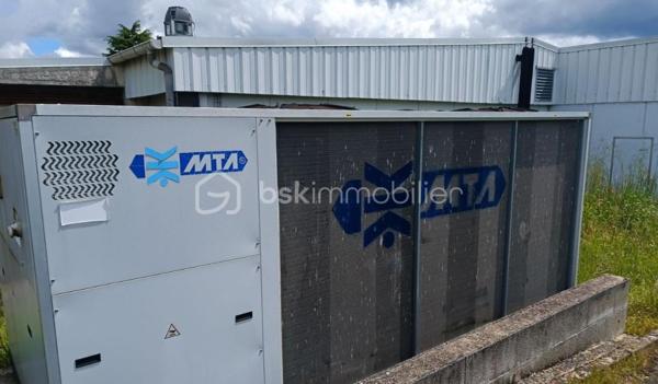 Immeuble de 1 200 m²