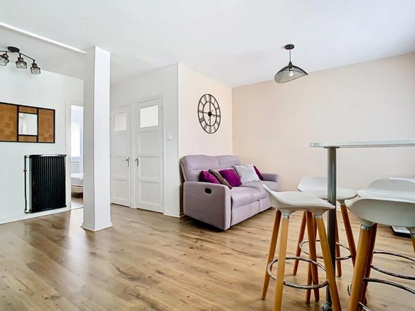 À louer — Appartement T3 de 48,59 m² — Dernier étage — Annecy (Parc des Sports/romains)