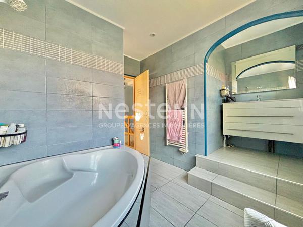 Nestenn Igny - Villa contemporaine BBC 265 m² Verrières-le-Buisson - 6 chambres - Géothermie - DPE A - Sous-sol total - Terrain 921 m² piscinable - Proche RER B Massy