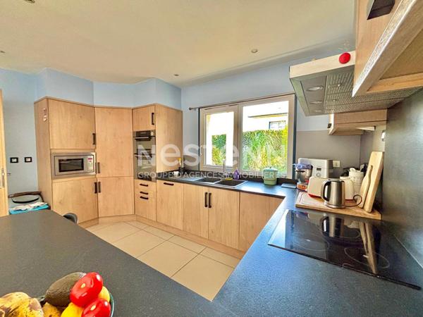 Nestenn Igny - Villa contemporaine BBC 265 m² Verrières-le-Buisson - 6 chambres - Géothermie - DPE A - Sous-sol total - Terrain 921 m² piscinable - Proche RER B Massy