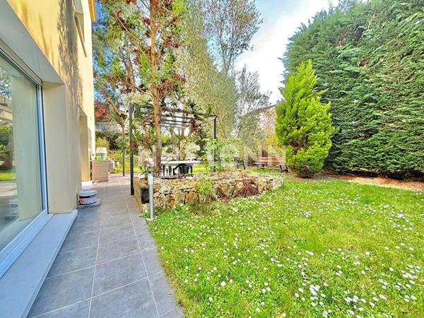 Nestenn Igny - Villa contemporaine BBC 265 m² Verrières-le-Buisson - 6 chambres - Géothermie - DPE A - Sous-sol total - Terrain 921 m² piscinable - Proche RER B Massy