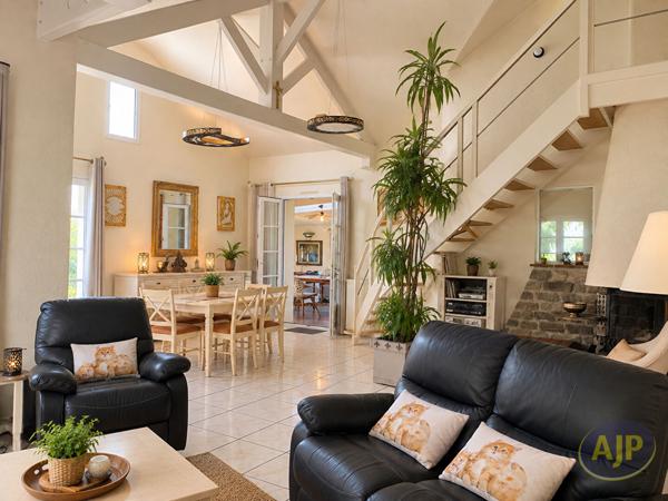 Maison à vendre Vertou - 7 pièces, 148m² avec 4 chambre(s) à 648 000€ - AJP Immobilier Saint-Sébastien-sur-Loire