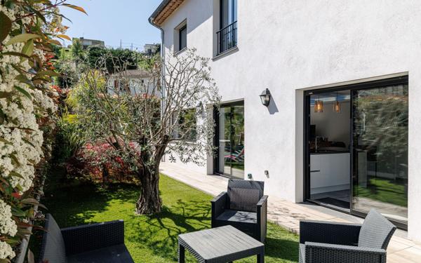 Maison à vendre    4 pièces •  Villeneuve-Loubet