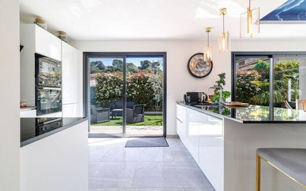 Maison à vendre    4 pièces •  Villeneuve-Loubet