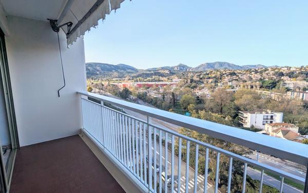 Appartement à louer    1 pièce • 18,94 m2 Mandelieu-la-Napoule