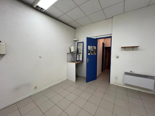 A LOUER - MURET - Local professionnel en plein centre, 47 m² - 5453
