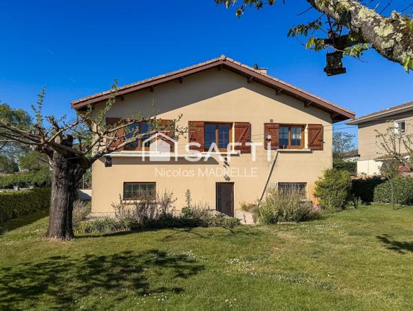 Maison familiale avec espace indépendant et jardin