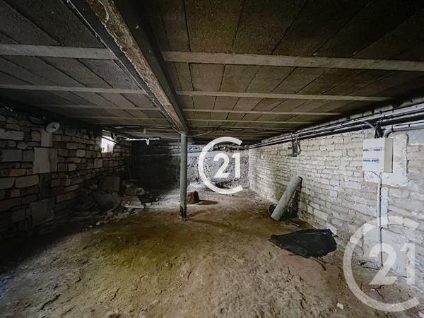 Maison à vendre  10 pièces - 134 m 2   COGNAC  - 16