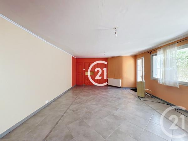 Maison à vendre  10 pièces - 134 m 2   COGNAC  - 16