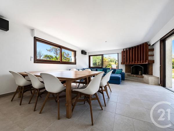 Maison à vendre  5 pièces - 175,89 m 2   SOULAC SUR MER  - 33