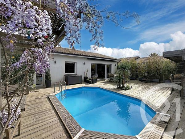 Maison à vendre  5 pièces - 132,36 m 2   GUJAN MESTRAS  - 33
