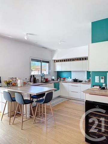 Maison à vendre  5 pièces - 132,36 m 2   GUJAN MESTRAS  - 33