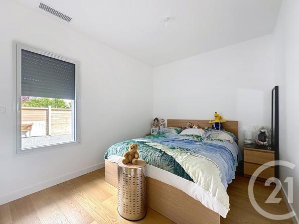 Maison à vendre  5 pièces - 132,36 m 2   GUJAN MESTRAS  - 33