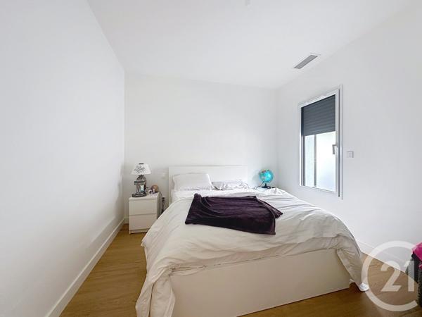 Maison à vendre  5 pièces - 132,36 m 2   GUJAN MESTRAS  - 33