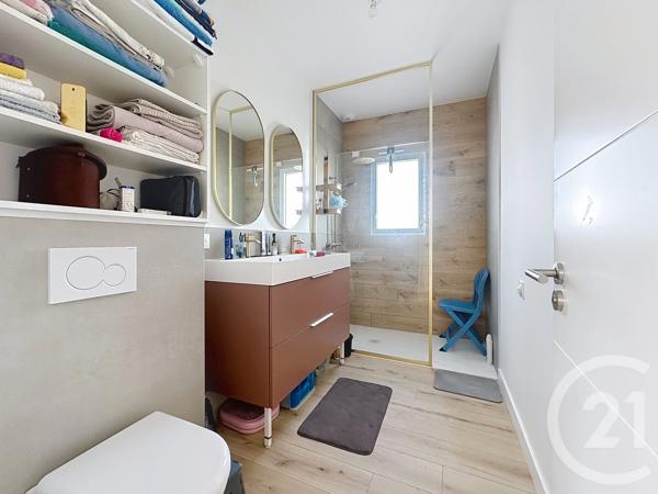 Maison à vendre  5 pièces - 132,36 m 2   GUJAN MESTRAS  - 33
