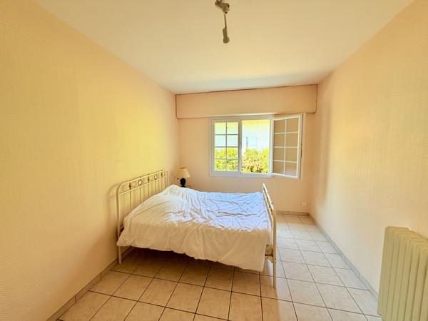 Maison
         5 pièces
        - 130 m² 899 000 € *