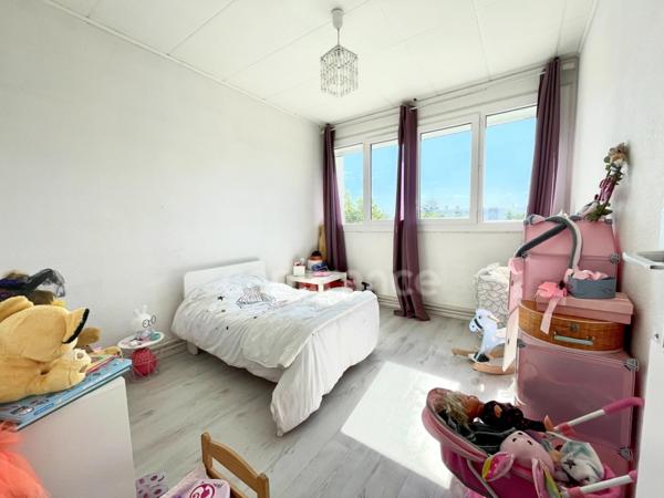 Appartement à vendre 4 pièces CASTELGINEST (31)