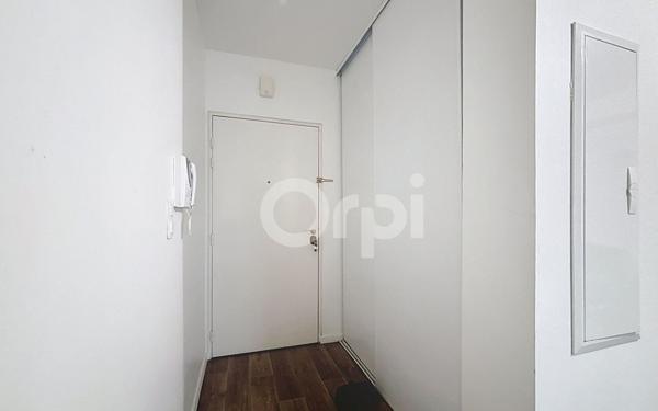 Appartement à louer    2 pièces •  Compiègne