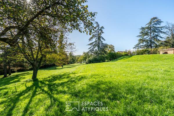 Maison de famille, en pierre, avec vue