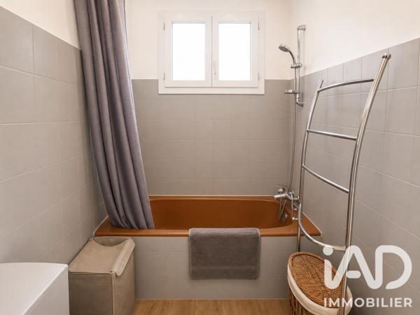 Maison à vendre 8 pièces 160 m² Vergèze