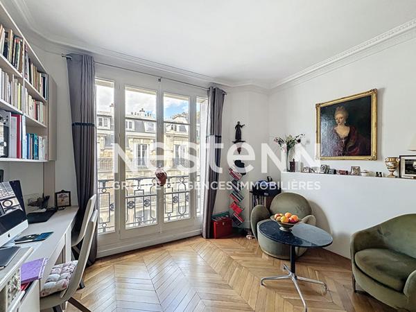 Nestenn Paris Haussmann - Paris 17ème - Appartement 6 pièces 174.11 m2 - Balcon filant - Ascenseur - Box parking - Double cave