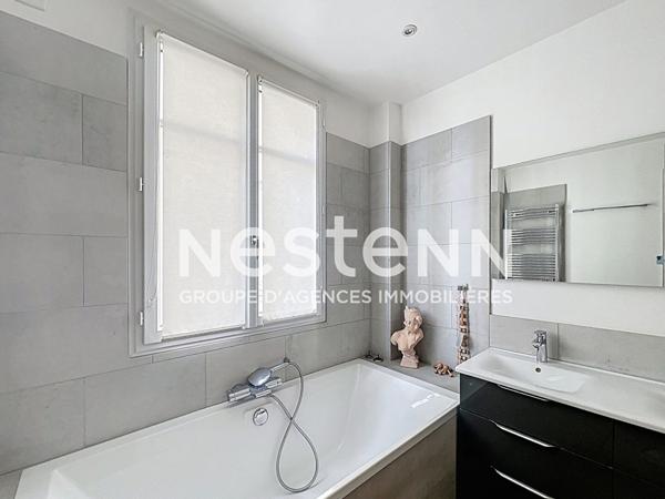 Nestenn Paris Haussmann - Paris 17ème - Appartement 6 pièces 174.11 m2 - Balcon filant - Ascenseur - Box parking - Double cave