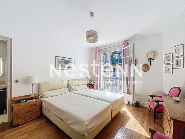 Nestenn Paris Haussmann - Paris 17ème - Appartement 6 pièces 174.11 m2 - Balcon filant - Ascenseur - Box parking - Double cave