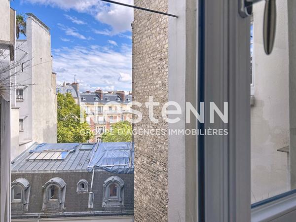 Nestenn Paris Haussmann - Paris 17ème - Appartement 6 pièces 174.11 m2 - Balcon filant - Ascenseur - Box parking - Double cave