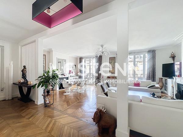 Nestenn Paris Haussmann - Paris 17ème - Appartement 6 pièces 174.11 m2 - Balcon filant - Ascenseur - Box parking - Double cave