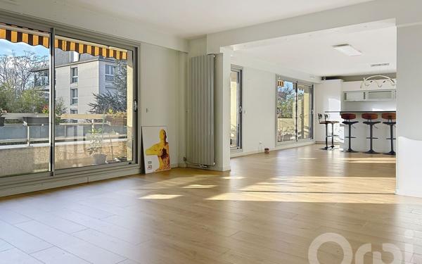 Appartement à vendre    5 pièces • 122,89 m2 Maisons-Alfort