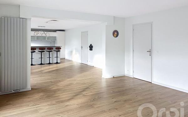Appartement à vendre    5 pièces • 122,89 m2 Maisons-Alfort