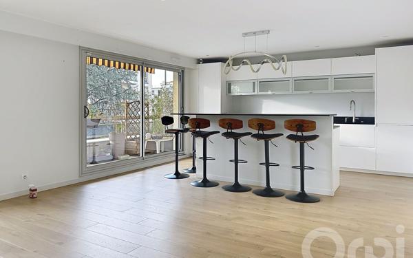 Appartement à vendre    5 pièces • 122,89 m2 Maisons-Alfort