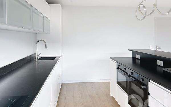 Appartement à vendre    5 pièces • 122,89 m2 Maisons-Alfort