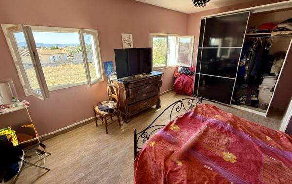 Vente Villa à rafraîchir Pepieux   