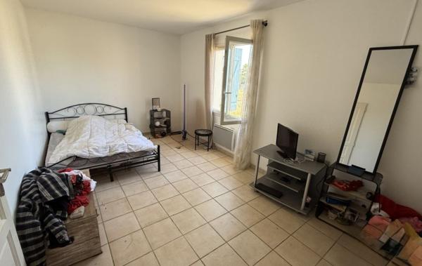 Vente Villa à rafraîchir Pepieux   
