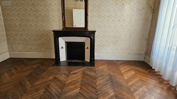 Maison de ville à vendre à Noyen-sur-Sarthe dans la Sarthe (72430), ref : HB-1723