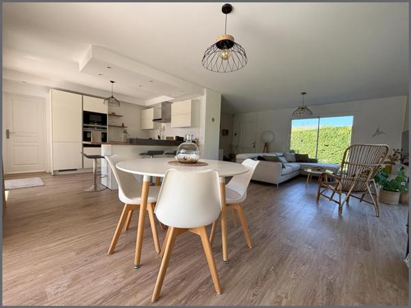 Maison 4 chambres avec piscine au calme