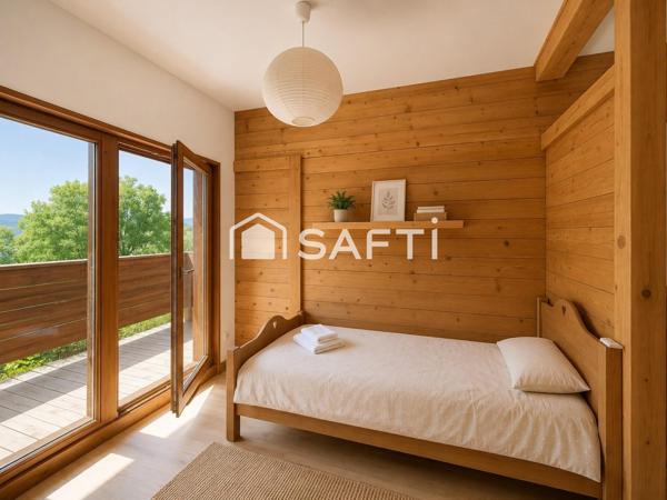 T3 dans un chalet de montagne avec jardin (environ 300m2) sur une parcelle de 7 687m2, à 5 minutes en voiture du centre.