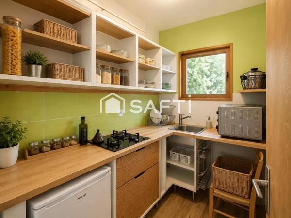 T3 dans un chalet de montagne avec jardin (environ 300m2) sur une parcelle de 7 687m2, à 5 minutes en voiture du centre.