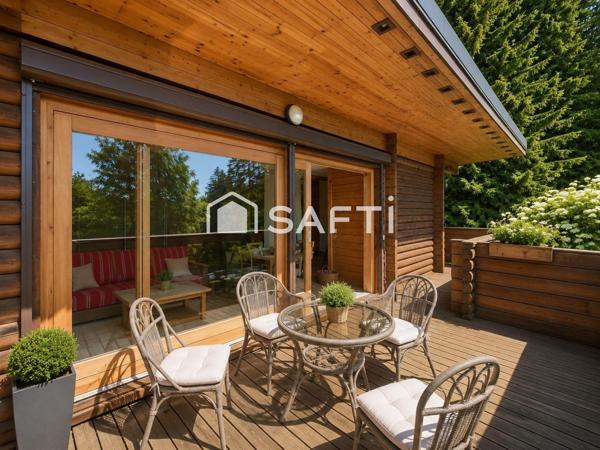 T3 dans un chalet de montagne avec jardin (environ 300m2) sur une parcelle de 7 687m2, à 5 minutes en voiture du centre.