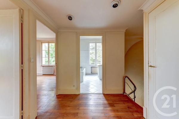 Maison à vendre  7 pièces - 146,55 m 2   ST DIDIER AU MONT D OR  - 69