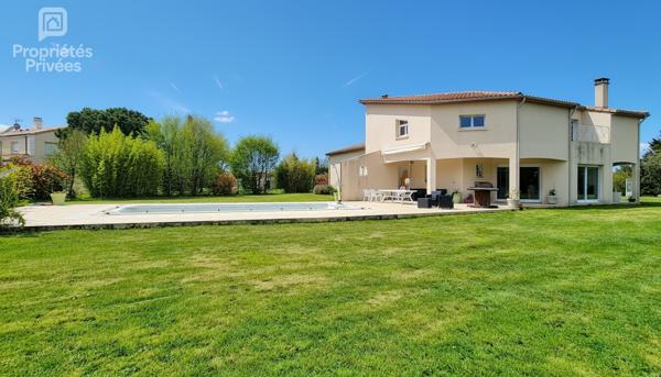 Maison Chauvigny 7 pièce(s) 238 m2