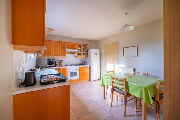 Maison à YVRE-L'EVEQUE, 72530 - 6 pièces 165m²