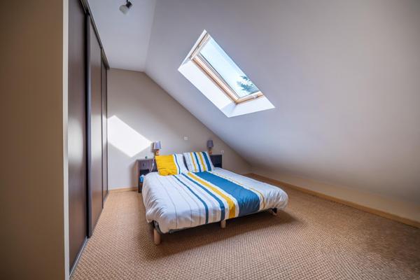 Maison à YVRE-L'EVEQUE, 72530 - 6 pièces 165m²