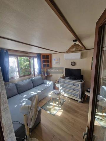 Vente                                                      Terrain
                        
                                         385 m2                     à Fréjus