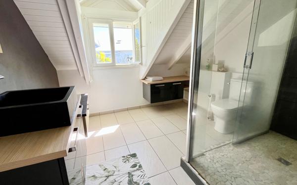 Appartement à vendre    3 pièces • 73 m2 Saint-François