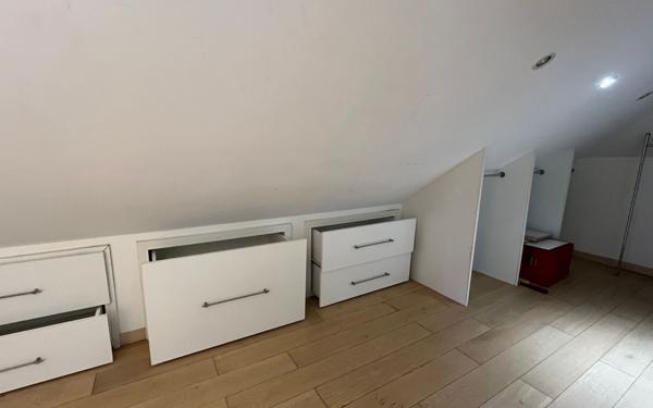 Appartement à vendre    3 pièces • 73 m2 Saint-François