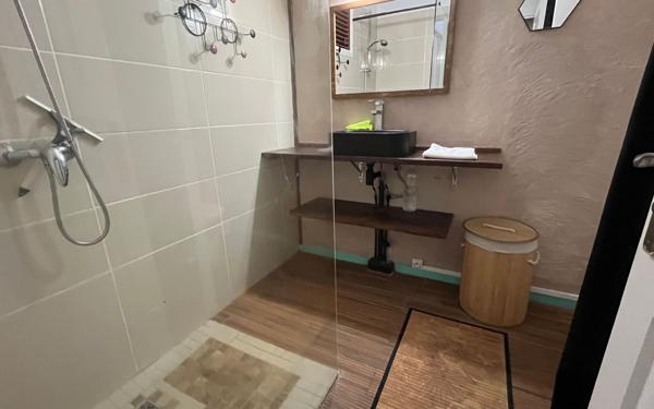 Appartement à vendre    3 pièces • 73 m2 Saint-François
