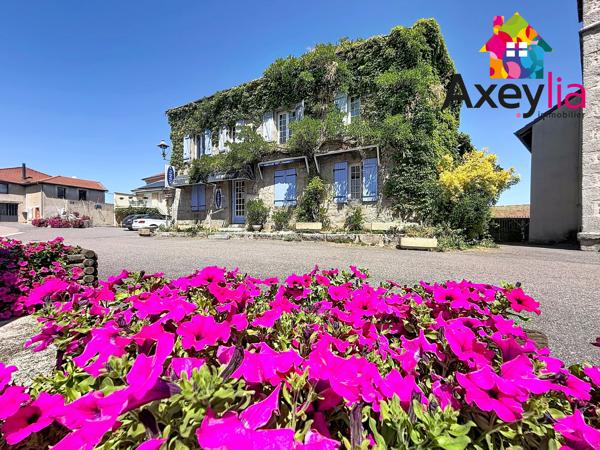 A VENDRE - LES NOËS - ANCIENNE AUBERGE À RÉNOVER AVEC APPARTEMENT